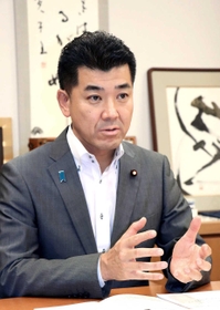 泉健太氏 泉健太氏