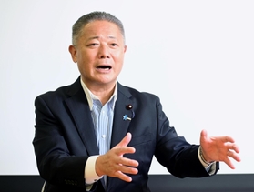 統一地方選を含め、党勢拡大に向けた戦略を語る馬場伸幸・日本維新の会代表=大阪市中央区島之内1、日本維新の会本部(撮影・中西幸大) 統一地方選を含め、党勢拡大に向けた戦略を語る馬場伸幸・日本維新の会代表=大阪市中央区島之内1、日本維新の会本部(撮影・中西幸大)