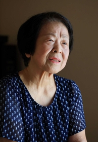 「被爆体験の語り部は1回経験したら度胸がついた」と語る山家好子さん=尼崎市内 「被爆体験の語り部は1回経験したら度胸がついた」と語る山家好子さん=尼崎市内