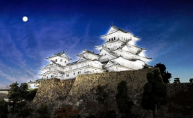 LED化された照明設備で白に照らされる姫路城天守群のイメージ(姫路市提供) LED化された照明設備で白に照らされる姫路城天守群のイメージ(姫路市提供)
