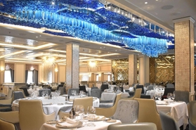 「セブンシーズ・エクスプローラー」のレストラン 「セブンシーズ・エクスプローラー」のレストラン