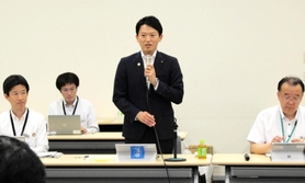 国の予算編成への提案について説明する斎藤元彦知事=東京都千代田区 国の予算編成への提案について説明する斎藤元彦知事=東京都千代田区