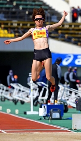 グランプリ女子走り幅跳び決勝 追い風参考ながら6メートル69の好記録で優勝したシバタ工業の秦澄美鈴(撮影・中西幸大) グランプリ女子走り幅跳び決勝 追い風参考ながら6メートル69の好記録で優勝したシバタ工業の秦澄美鈴(撮影・中西幸大)