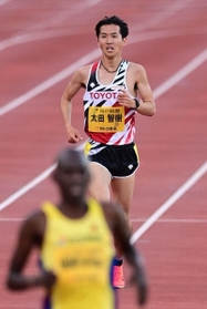 グランプリ男子1万メートル決勝 27分56秒49で日本人トップの2位に入ったトヨタ自動車の太田智樹(撮影・中西幸大) グランプリ男子1万メートル決勝 27分56秒49で日本人トップの2位に入ったトヨタ自動車の太田智樹(撮影・中西幸大)