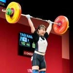 東京五輪の重量挙げ女子55キロ級で八木かなえ(ALSOK、須磨友が丘高出身)はスナッチ81キロ、ジャーク102キロ、トータル183キロで11位だった。フィリピンのディアスがスナッチ97キロ、ジャーク127キロ、トータル224キロで優勝し、同国に史上初の五輪金メダルをもたらした。