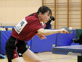 女子シングルス決勝 初優勝を飾った早大の福岡乃愛 女子シングルス決勝 初優勝を飾った早大の福岡乃愛