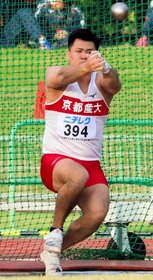 男子ハンマー投げ決勝 62メートル22で優勝した京産大の吉田明大 男子ハンマー投げ決勝 62メートル22で優勝した京産大の吉田明大