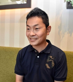 自身のボクシング人生などについて振り返る本田猛さん=明石市内 自身のボクシング人生などについて振り返る本田猛さん=明石市内