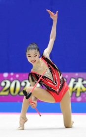 4月の日本代表選考会ではクラブで高得点をマークし、代表入りを果たした鈴木菜巴(須磨ノ浦高提供、(c)AyakoShimizu) 4月の日本代表選考会ではクラブで高得点をマークし、代表入りを果たした鈴木菜巴(須磨ノ浦高提供、(c)AyakoShimizu)