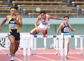 陸上男子400メートル障害決勝 51秒48で4位に入った小野の山田那央(中央) 陸上男子400メートル障害決勝 51秒48で4位に入った小野の山田那央(中央)