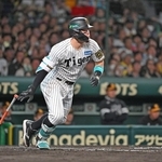 劣勢のタイガース、佐藤輝が見せ続ける「意地」 日本シリーズ 連続適時打、虎を救えるか