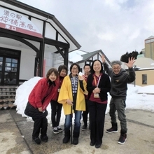 道の駅「神辺高原」のスタッフと集合写真