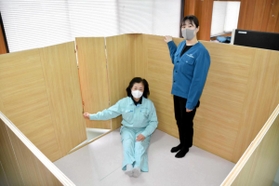 谷水加工板工業の開発した、組み立て式の仕切り=丹波市氷上町賀茂 谷水加工板工業の開発した、組み立て式の仕切り=丹波市氷上町賀茂