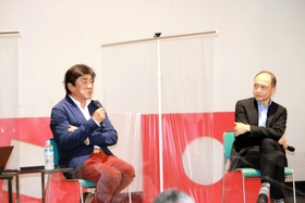 対談する佐渡裕さん(左)と河合俊雄さん=篠山チルドレンズミュージアム 対談する佐渡裕さん(左)と河合俊雄さん=篠山チルドレンズミュージアム