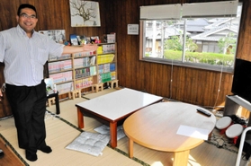 「みんなの居場所」を紹介するネクステの大槻真也社長=丹波市氷上町横田 「みんなの居場所」を紹介するネクステの大槻真也社長=丹波市氷上町横田