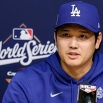 記者会見するドジャース・大谷=ロサンゼルス(共同)