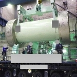 青森県むつ市の中間貯蔵施設に搬入された、核燃料を収めた金属製専用容器=27日(リサイクル燃料貯蔵提供、画像の一部が加工されています)