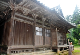 二つの建物が組み合わさった珍しい構造の随願寺経堂=姫路市白国 二つの建物が組み合わさった珍しい構造の随願寺経堂=姫路市白国