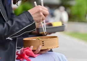 こだわりの器(撮影・中西幸大) こだわりの器(撮影・中西幸大)