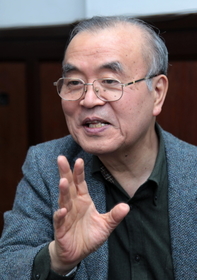 ▽かごの・ただお 神戸大経営学部卒。同大博士。99年から同大大学院経営学研究科教授。今年4月に甲南大特別客員教授に着任予定。専門は経営組織、経営戦略。
▽かごの・ただお 神戸大経営学部卒。同大博士。99年から同大大学院経営学研究科教授。今年4月に甲南大特別客員教授に着任予定。専門は経営組織、経営戦略。