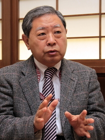 ▽はやし・としひこ 京都大経済学部卒。米スタンフォード大博士。専門は公共政策やミクロ経済学。大阪大教授などを経て現職。ひょうご震災記念21世紀研究機構の研究統括も務める。神戸市東灘区在住。
▽はやし・としひこ 京都大経済学部卒。米スタンフォード大博士。専門は公共政策やミクロ経済学。大阪大教授などを経て現職。ひょうご震災記念21世紀研究機構の研究統括も務める。神戸市東灘区在住。