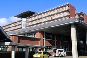 県立淡路医療センター 洲本市塩屋1(洲本高速バスセンターより徒歩2分) 県立淡路医療センター 洲本市塩屋1(洲本高速バスセンターより徒歩2分)