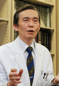 「遺伝などの先天的な体質は別にして、生活習慣などによる後天的な体質は漢方薬である程度改善できる」と話す夏秋優准教授=西宮市武庫川町 「遺伝などの先天的な体質は別にして、生活習慣などによる後天的な体質は漢方薬である程度改善できる」と話す夏秋優准教授=西宮市武庫川町