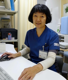 勤務医と在宅医の交流の大切さを指摘する李美於医長=神戸市中央区、市立医療センター中央市民病院 勤務医と在宅医の交流の大切さを指摘する李美於医長=神戸市中央区、市立医療センター中央市民病院