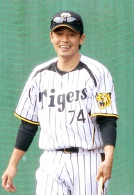 今秋から阪神2軍コーチに就いた藤本敦士さん。「沿道の声援が力になる」=高知県安芸市 今秋から阪神2軍コーチに就いた藤本敦士さん。「沿道の声援が力になる」=高知県安芸市