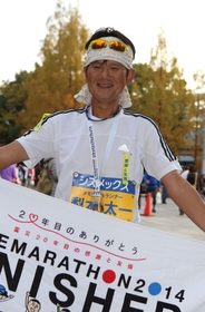 完走後の梨本太一さん=神戸市中央区港島中町6 完走後の梨本太一さん=神戸市中央区港島中町6