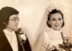 結婚式で。上沼恵美子さんと夫の真平さん(1977年5月) 結婚式で。上沼恵美子さんと夫の真平さん(1977年5月)