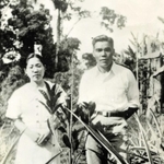 フィリピンに住んでいた頃の加武三代子さん(左)と夫の喜三郎さん=1937年