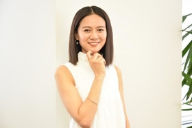 円形脱毛症に…篠原ゆき子(撮影:石井隼人) 円形脱毛症に…篠原ゆき子(撮影:石井隼人)