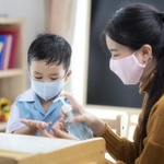 プレ幼稚園にもさまざまコロナ禍の影響が出ているそうです(anekoho/stock.adobe.com)