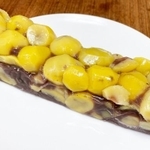 貴重な茨城県産の和栗を惜しみなく蒸し羊羹に詰め込んだ「極」