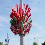 はためくベラルーシの国旗をアレンジした装飾