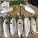 かわいい大根はいかが?※遊んでいるわけではありません(提供)