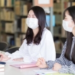 子どもたちには希望する進学先に進んでほしいと願いながらも、入学したあとのお金のことも気になりますよね ※画像はイメージです(milatas/stock.adobe.com)