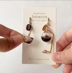 コーヒーカップを傾けると、中の液体もゆれ動きます!(画像提供:Rebecca - レベッカ -さん)