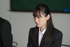 旅客機のパイロットを目指すことを決意した舞(福原遥)は、航空学校を受験する(写真提供=NHK) 旅客機のパイロットを目指すことを決意した舞(福原遥)は、航空学校を受験する(写真提供=NHK)