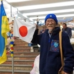 地下鉄駅に住み込んで避難民の支援にあたる土子文則さん(提供画像)