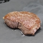 このステーキ、実は茹でているんです(大西哲也さん提供)