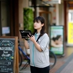 住宅地図調査員による調査の様子(ゼンリン提供)