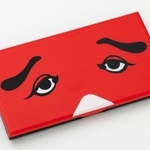 「にわかせんぺい 印象的な目と眉になれるメイクパレットBOOK」(宝島社提供)