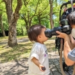 「中望遠で撮りたい親 VS 寄りたいモデルの図」(しむさん提供)