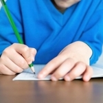 句点、記号の丸、数字のゼロ、アルファベットのO(オー)、正しい書き順は? ※写真はイメージ(mdesign/stock.adobe.com)