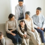 男女別は「女性」、年代別では「40代」の幸福度低く ※画像はイメージです(arc image gallery/stock.adobe.com)