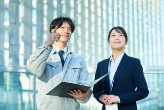 オフィス職の約7割が「条件次第で現場職に転職もアリ」 ※画像はイメージです(maru54/stock.adobe.com)