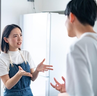 夫が妻のことを「お前」と呼びたいけど妻は呼ばれたくない… ※画像はイメージです(ponta1414/stock.adobe.com)