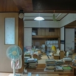 亡き祖母の暮らした和室を改装→絵本2000冊を並べた“地域の図書室”に…30年来の夢を叶えた想い